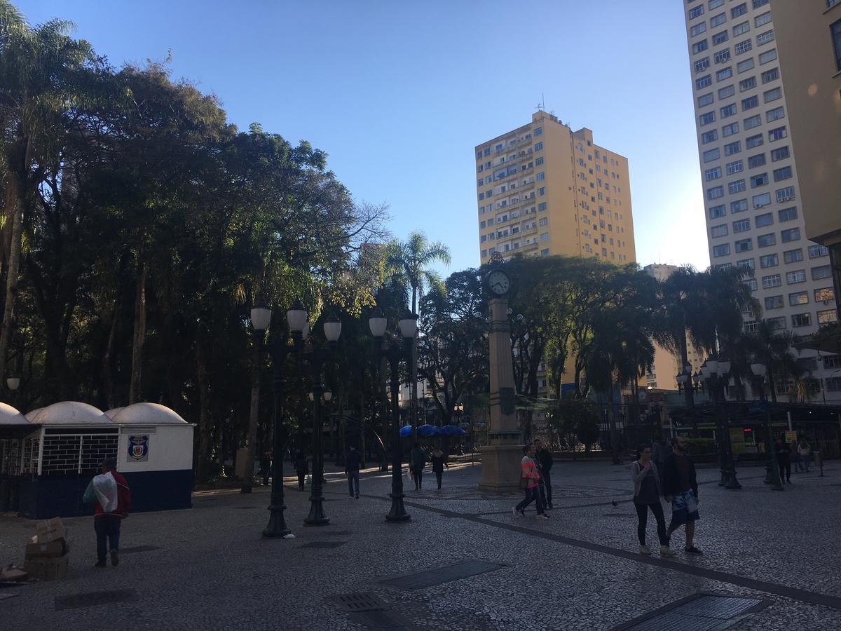 Ap Na Rua Das Flores Curitiba Extérieur photo